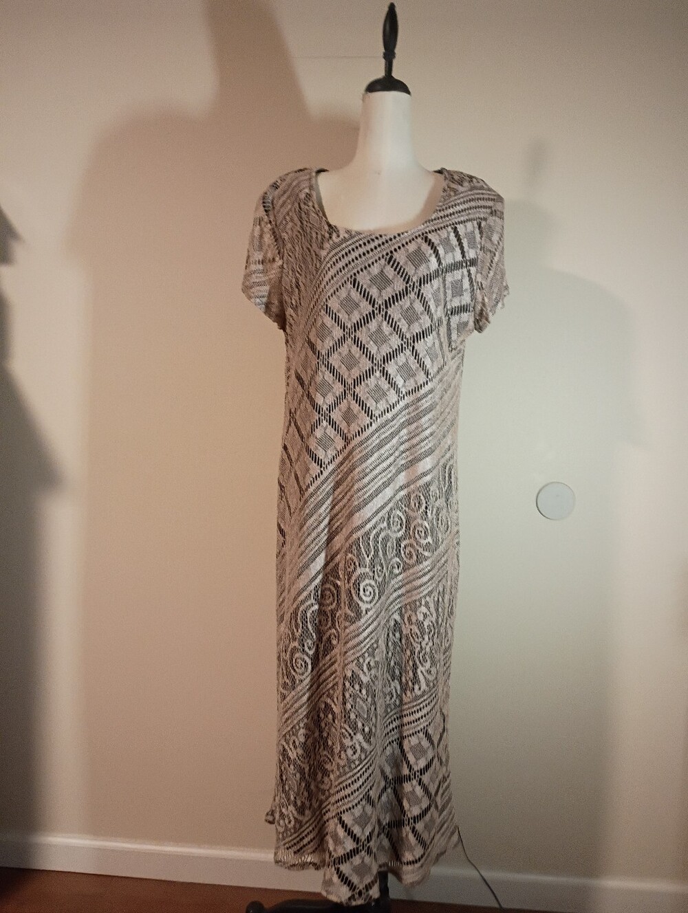 Absolutely Beautiful Giorgio Sant' Angelo Lace Knit Maxi Dress.